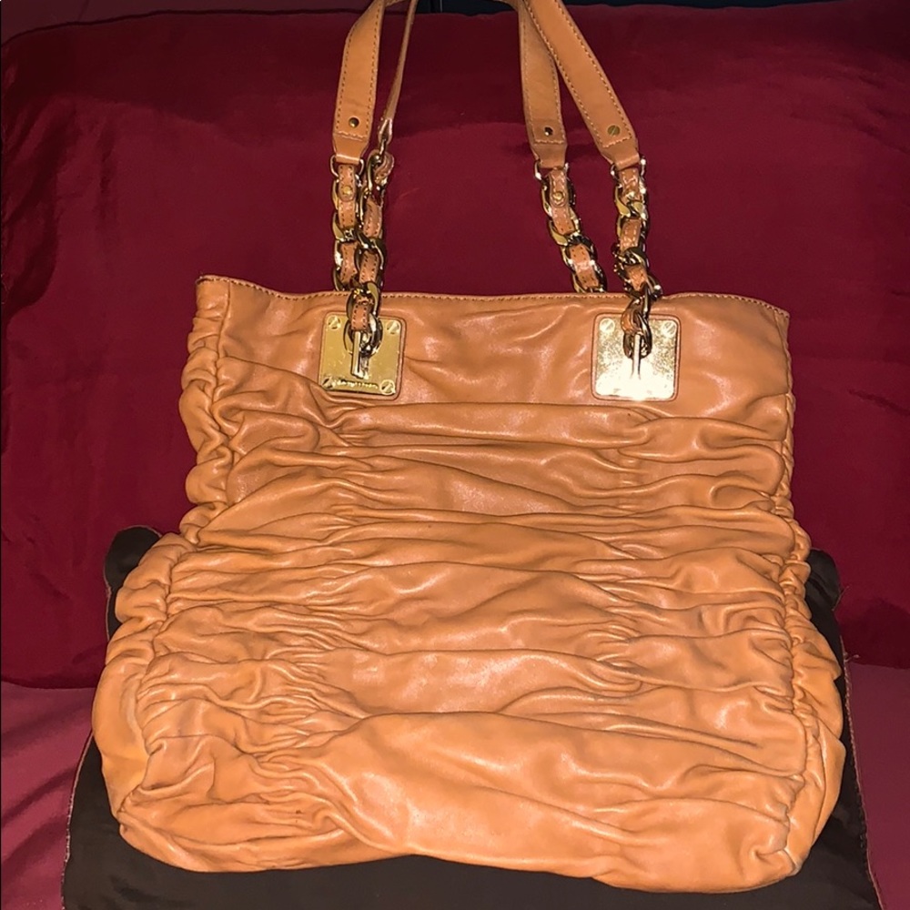 REDUCED! Authentic Michael Kors handbag used - Picture 5 of 7